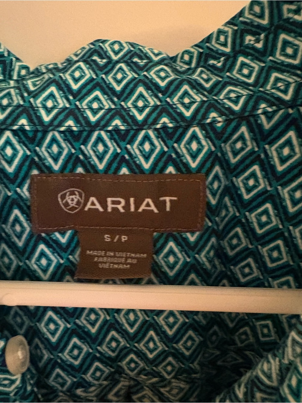 Ariat Geometric Short-Sleeve Button-Down Shirt - Picture 2 of 16